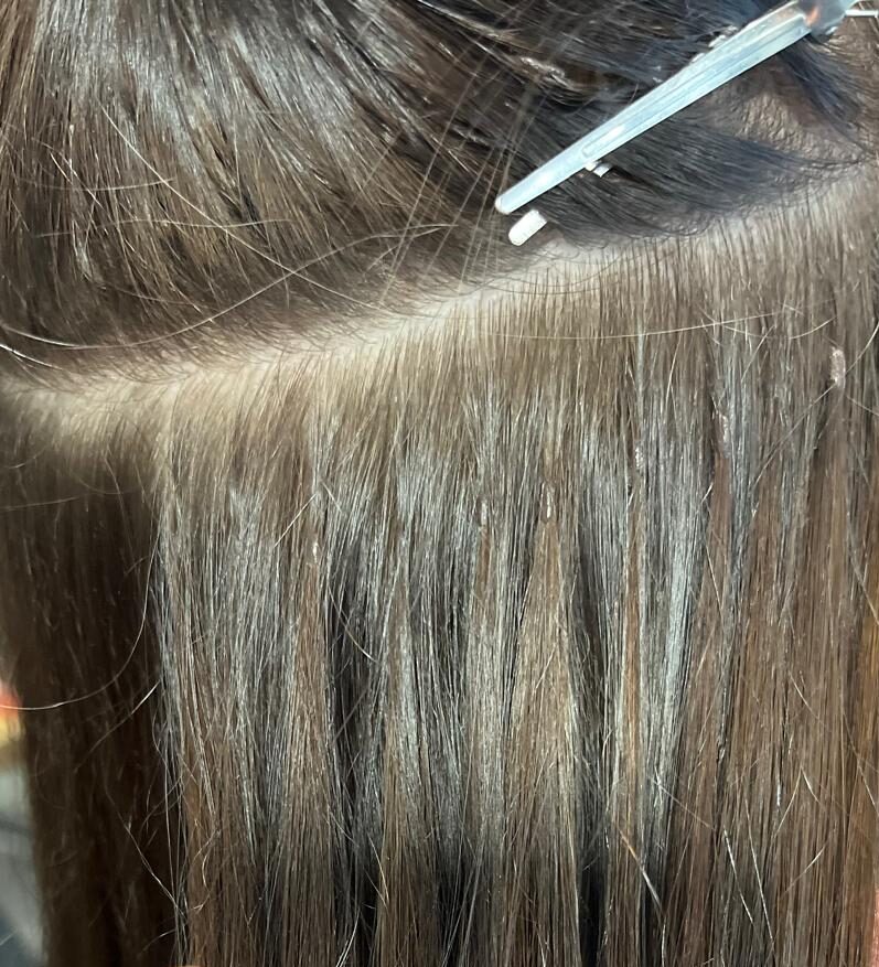 Prodlužování a zhušťování vlasů